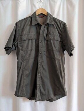 Salty Safari Bush Button Down Shirt Men Medium Short Sleeve Hippo Lakes Logo